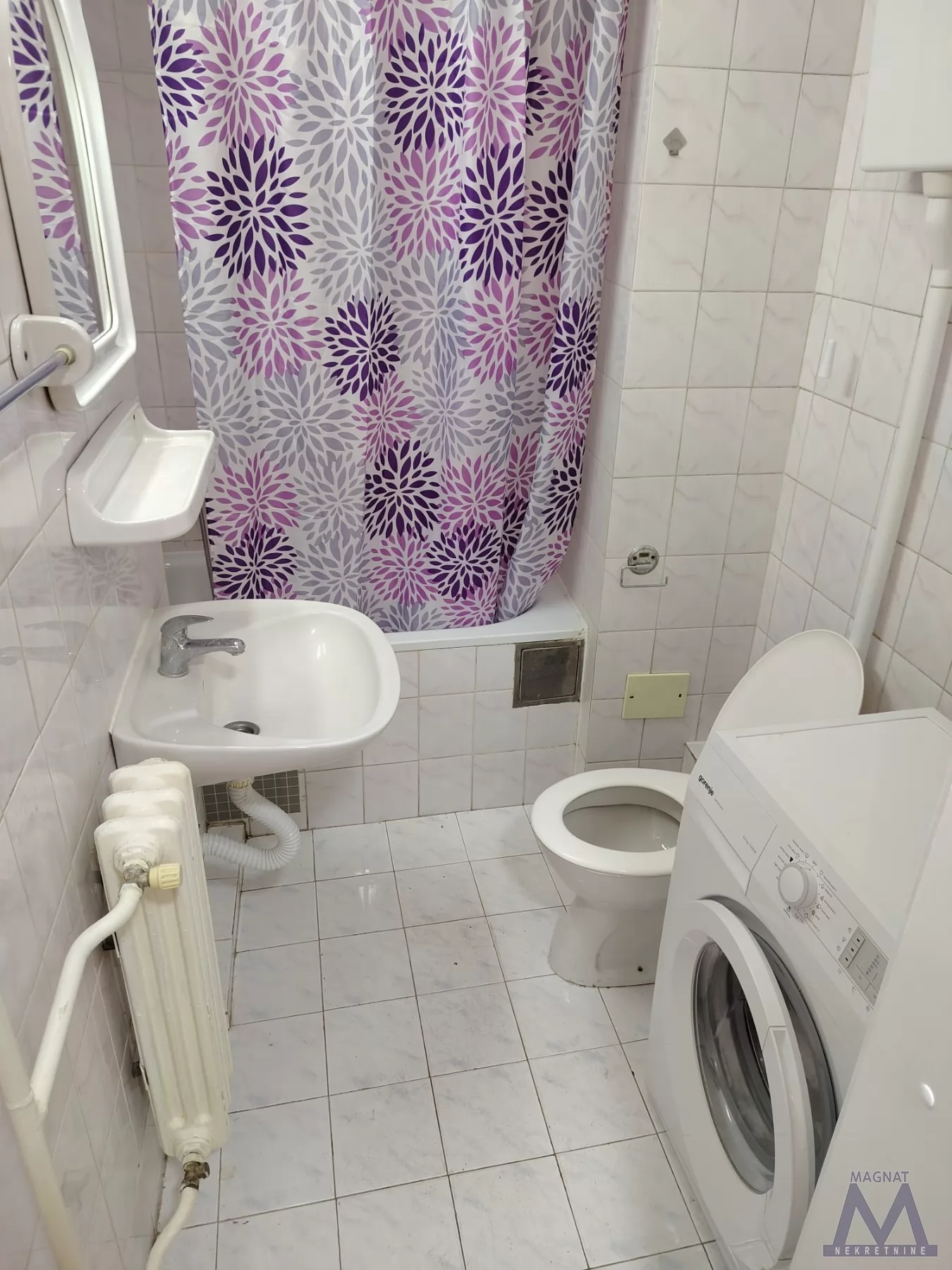 Stan,NOVI SAD,BULEVAR,kv: 24, € 250, ID: 9101958 9