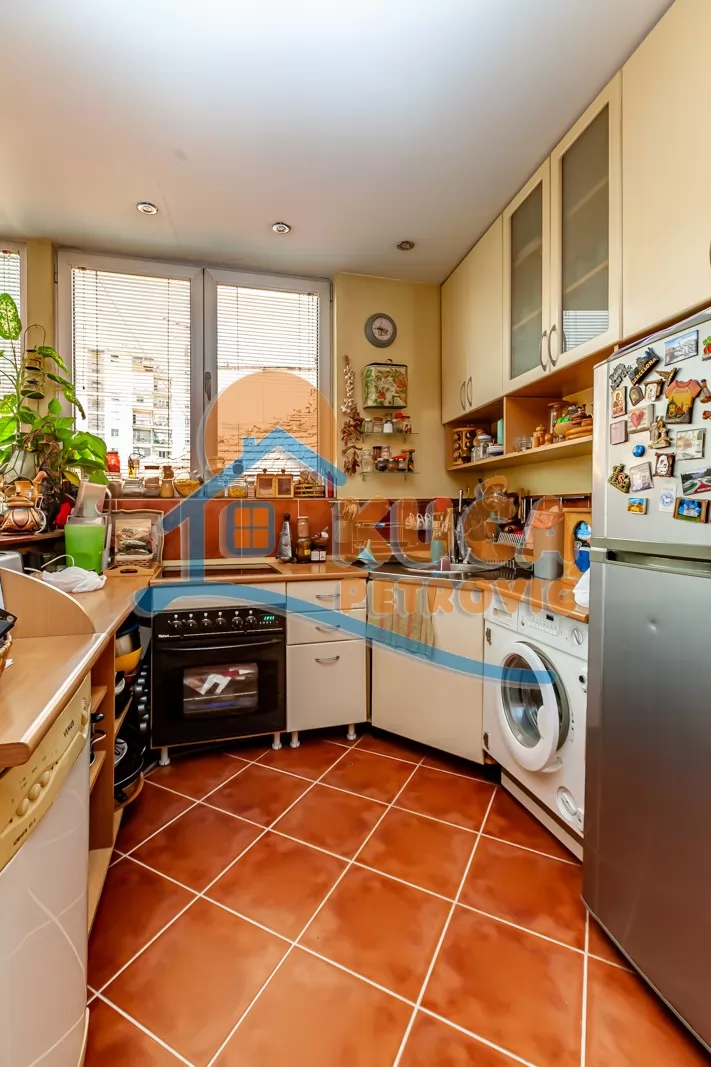 Trosoban stan, 110 m2, Centar, Nikole Pašića ID: p-016710 7