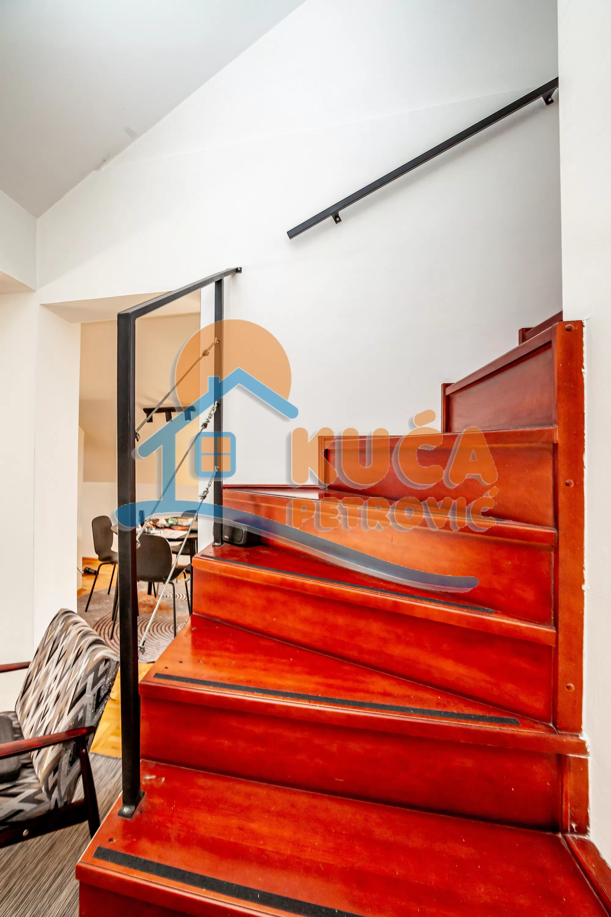 Dvosoban stan, 90 m2, Čair, 9. brigade ID: p-016721 12