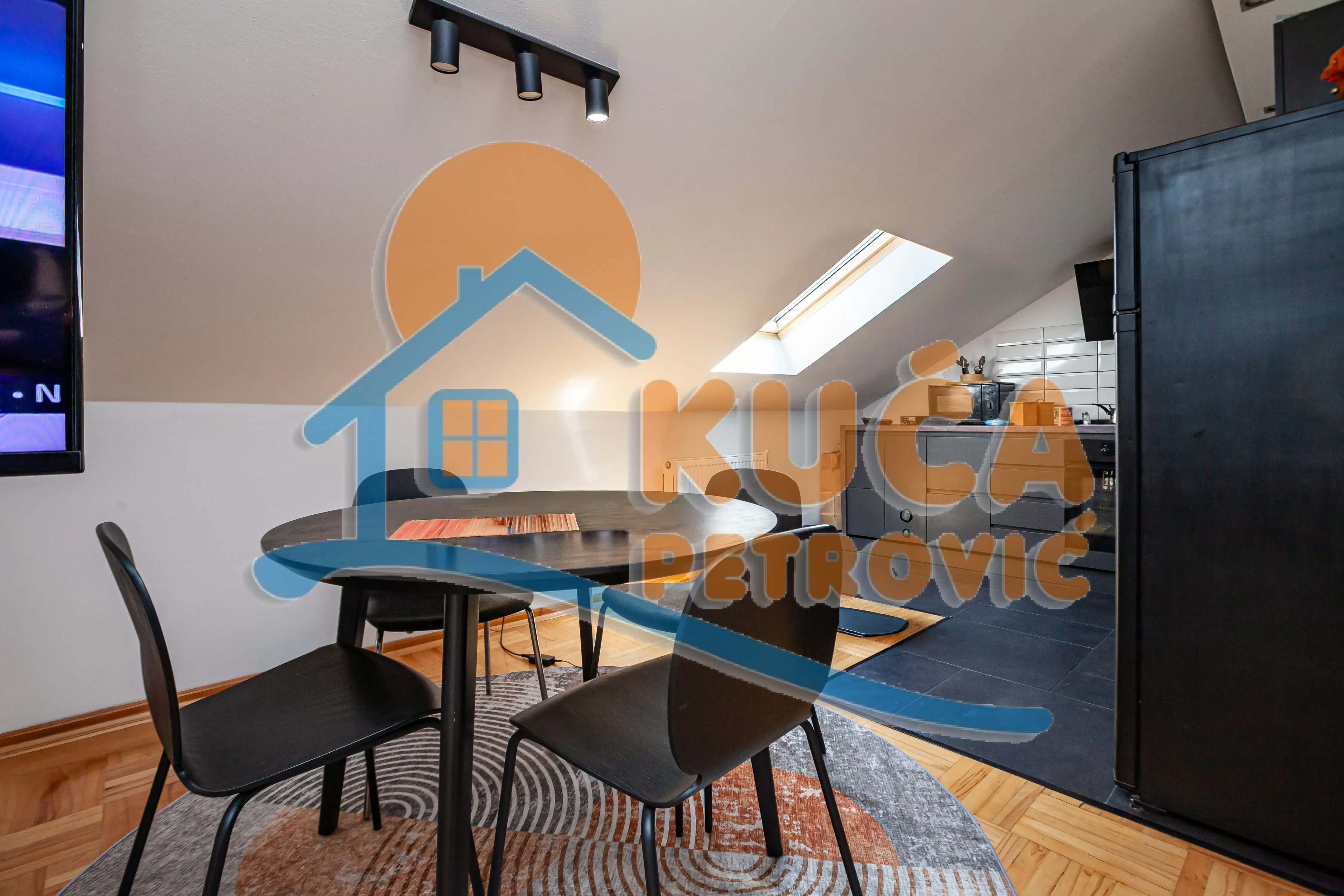 Dvosoban stan, 90 m2, Čair, 9. brigade ID: p-016721 8