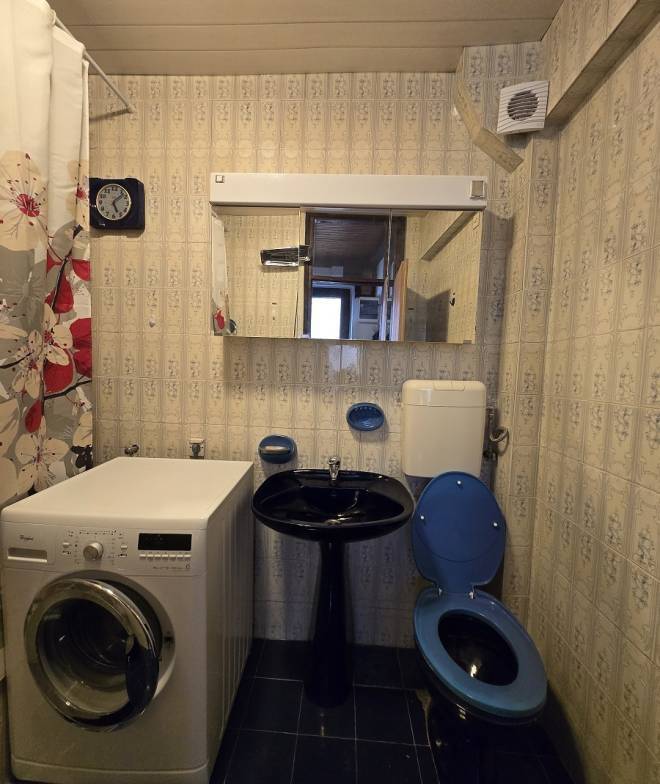 Stan sa garažom i dvorištem na Zvezdari  102m2 5