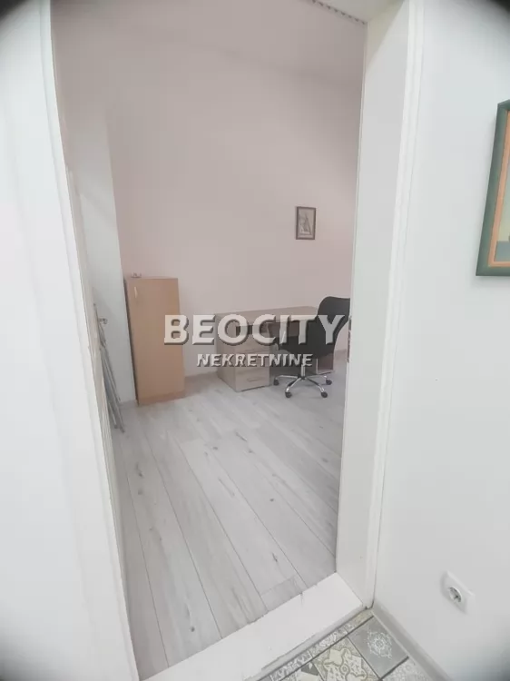 Trosoban stan, 54 m2, Grbavica, Bulevar cara Lazara ID: 132979 2
