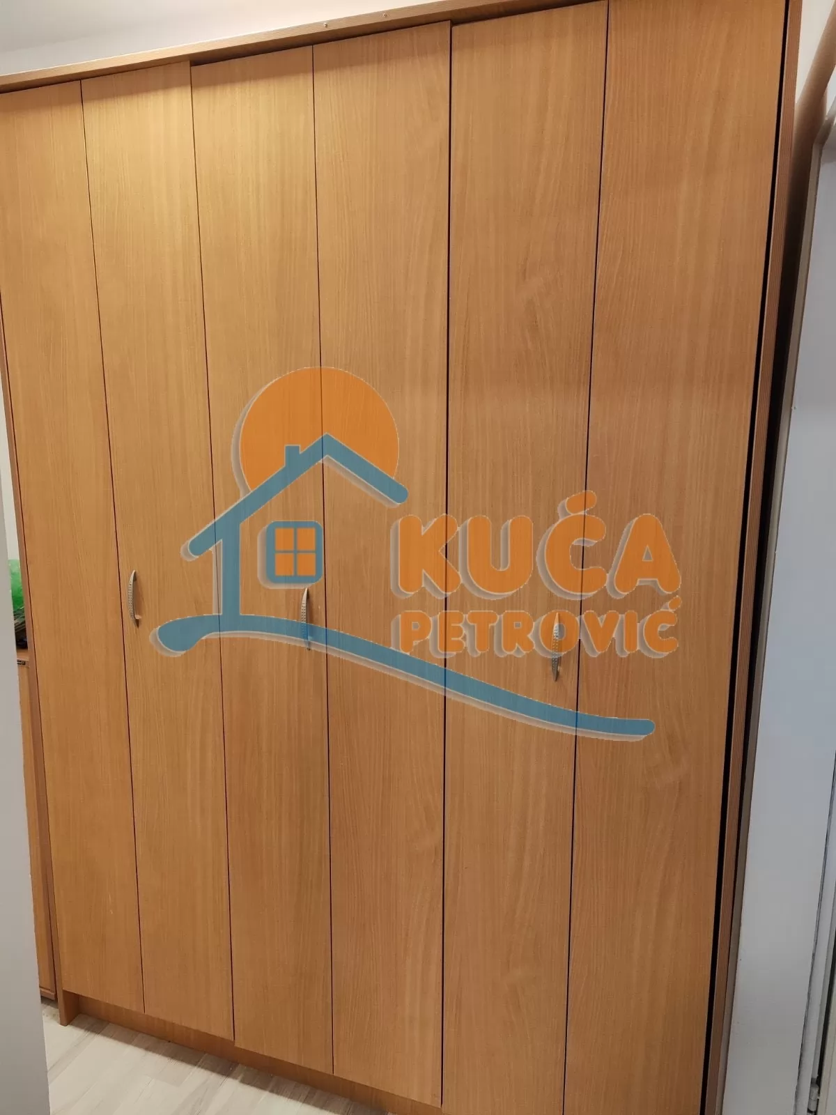 Jednosoban stan, 40 m2, Centar, Trg Pavla Stojkovića ID: i-016726 21
