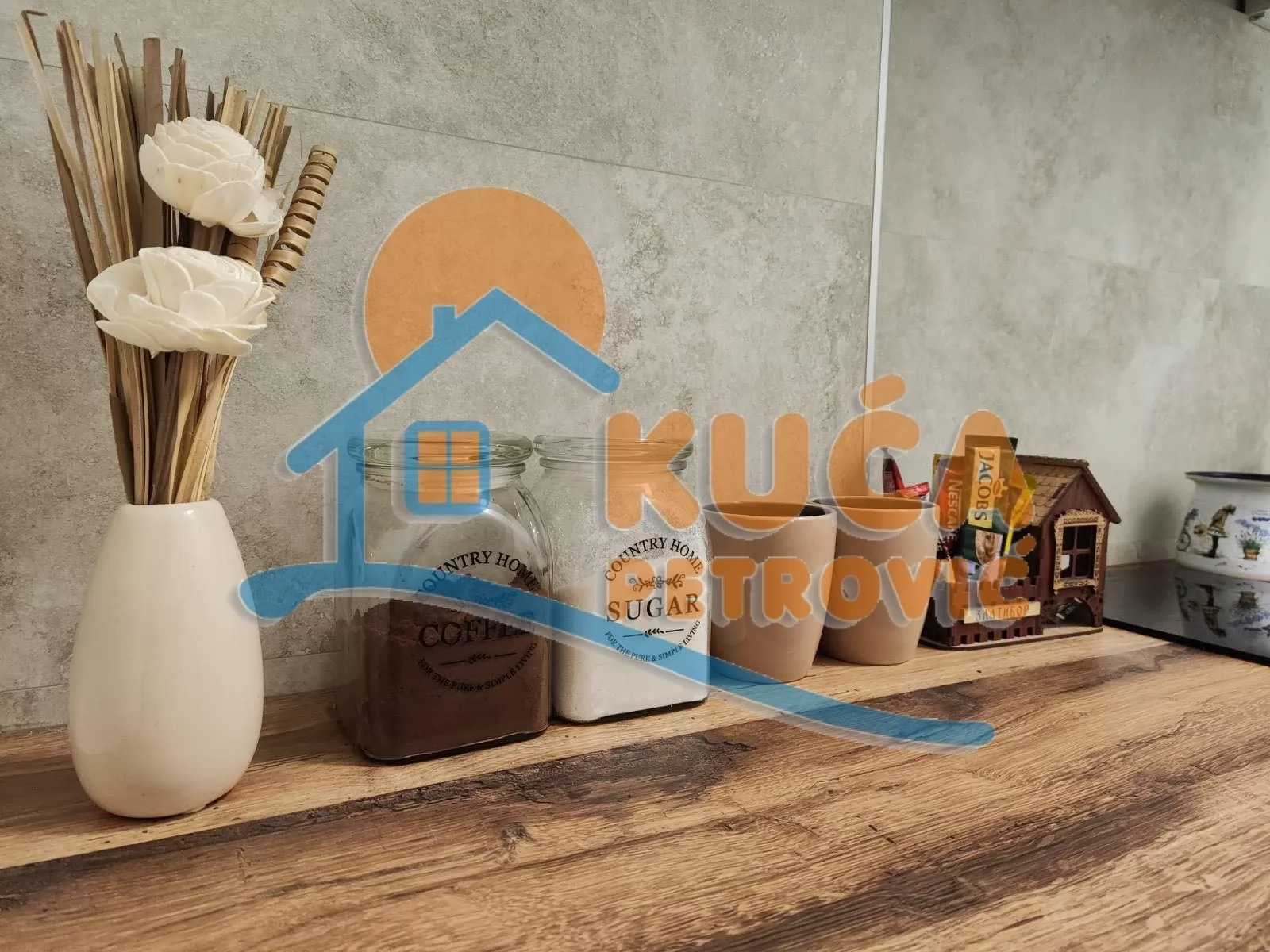 Jednosoban stan, 40 m2, Centar, Trg Pavla Stojkovića ID: i-016726 8