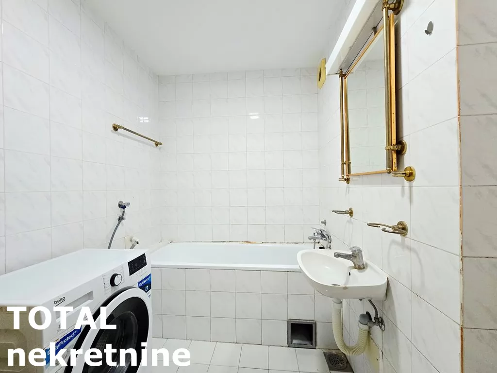 Stan,NOVI SAD,SAJAM,kv: 58.00, € 147000, ID: 1102642 6