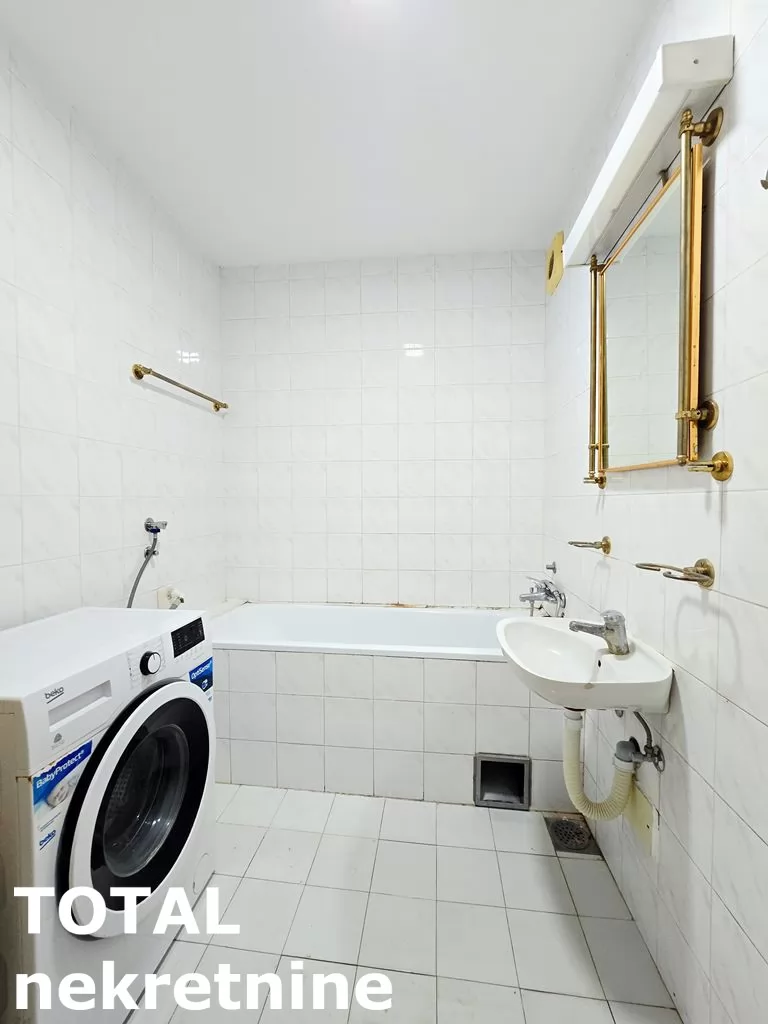 Stan,NOVI SAD,SAJAM,kv: 58.00, € 147000, ID: 1102642 7