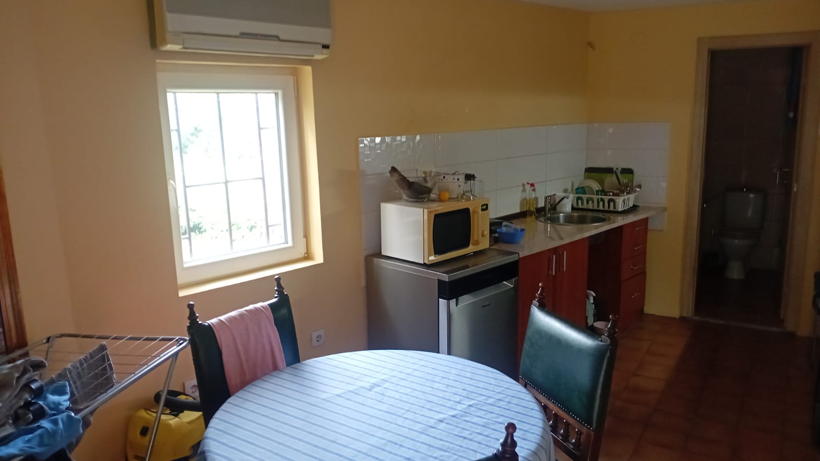 Avala  blizu megamarketa Koka Mar  200 m2 4