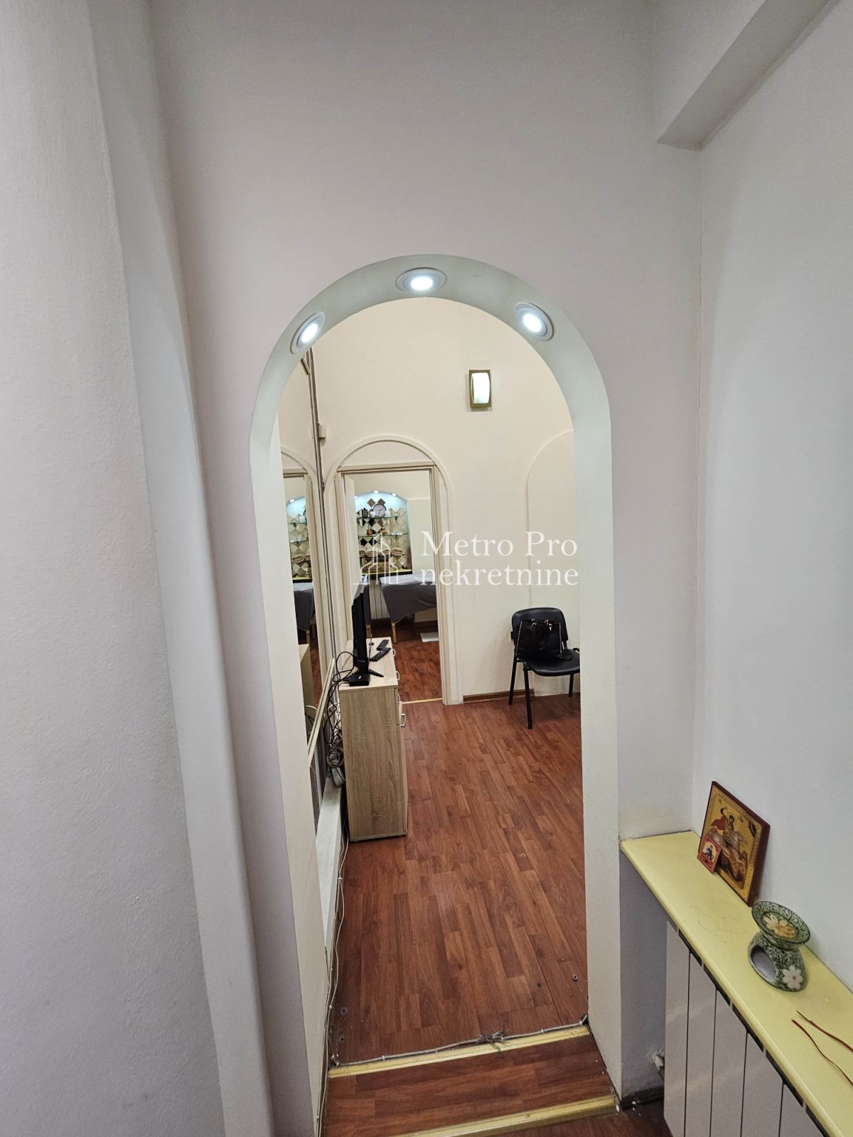 Dvoiposoban stan na prodaju  Slavija  42m2   15m2 terasa 2