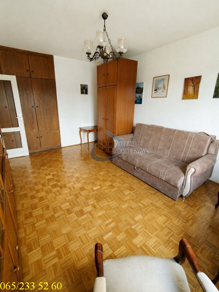 Rakovica  Stari Košutnjak   Pere Velimirovića 45m2 2