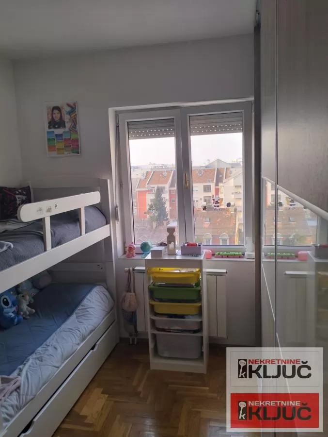 BULEVAR EVROPE, 41m2, Jednoiposoban, Namešten 10