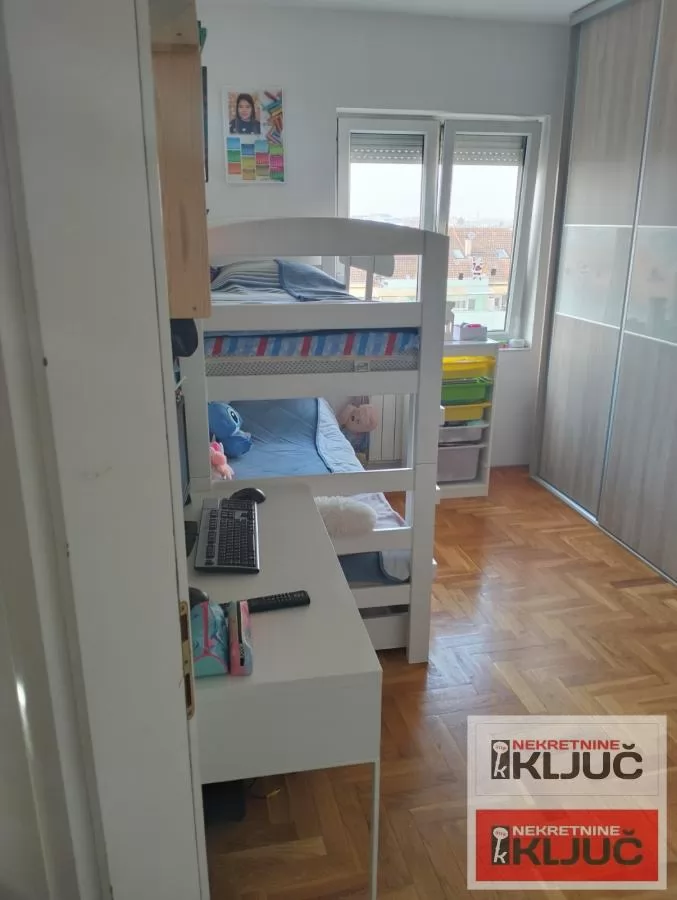 BULEVAR EVROPE, 41m2, Jednoiposoban, Namešten 12