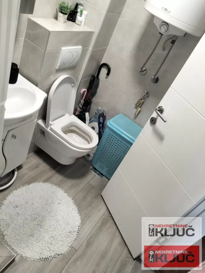 BULEVAR EVROPE, 41m2, Jednoiposoban, Namešten 13