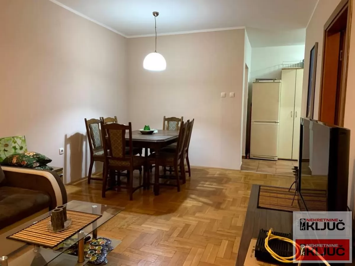 BULEVAR EVROPE, 44m2, Dvosoban, Namešten 2