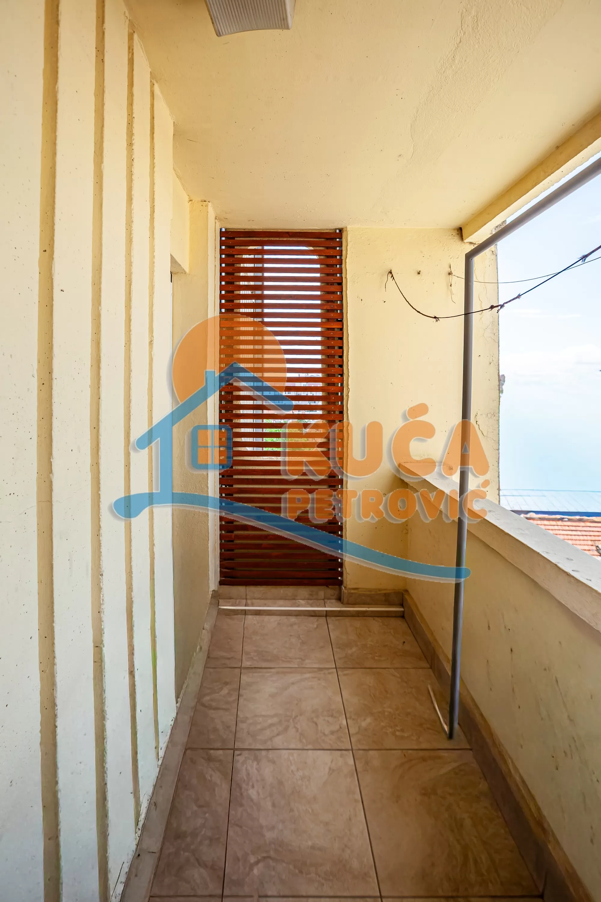 četvorosoban stan, 94 m2, Centar, Trg 14. oktobra ID: p-016736 19
