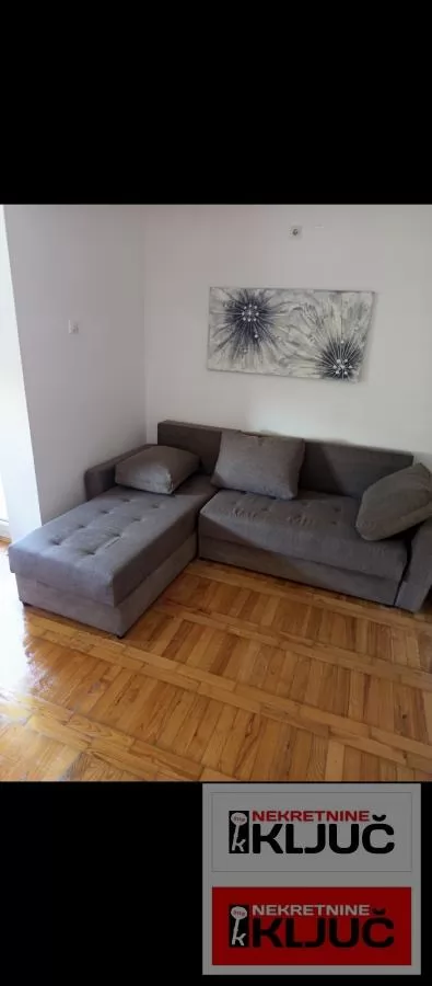 Jednosoban stan 26 m², Salajka, Novi Sad, 1. sprat 1