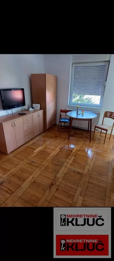 Jednosoban stan 26 m², Salajka, Novi Sad, 1. sprat 6