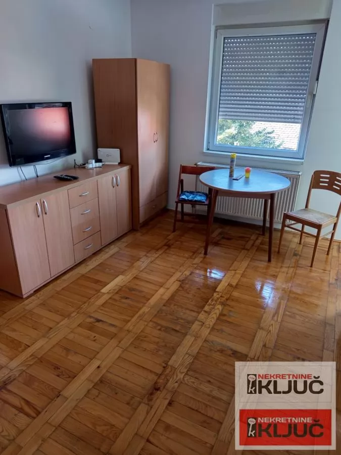 Jednosoban stan 26 m², Salajka, Novi Sad, 1. sprat 8