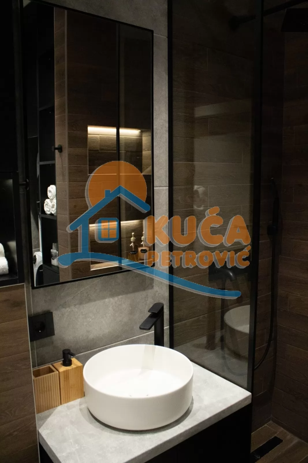 Jednosoban stan, 29 m2, Centar, Obrenovićeva ID: i-016733 7