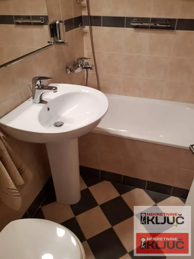 Garsonjera 26 m², Liman 3, Novi Sad, 2. sprat 9