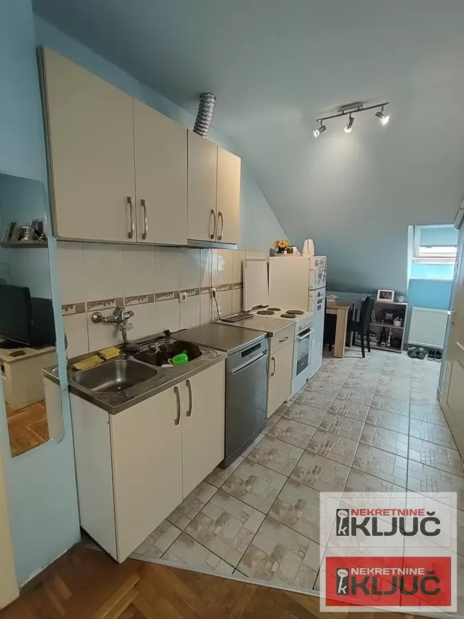PODBARA, 32m2, Dvosoban-duplex, Polunamešten 5