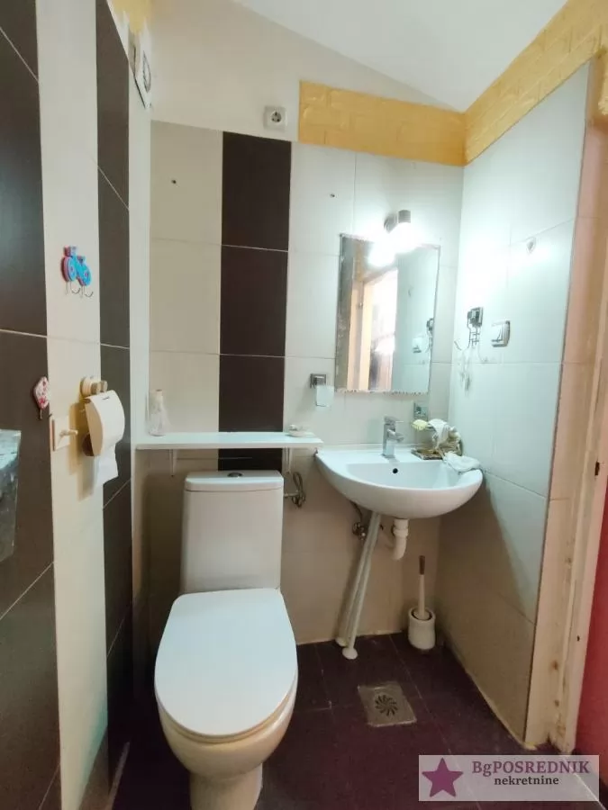 Zvezdara, Cvetkova pijaca, Čardaklijina, 27m2 9