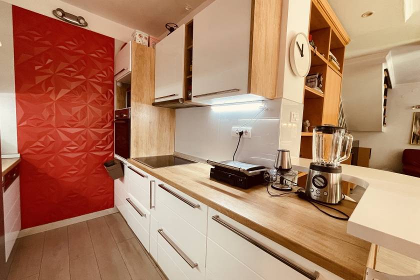 Izdaje se 3 0 tripleks stan na Ceraku  140m2 2