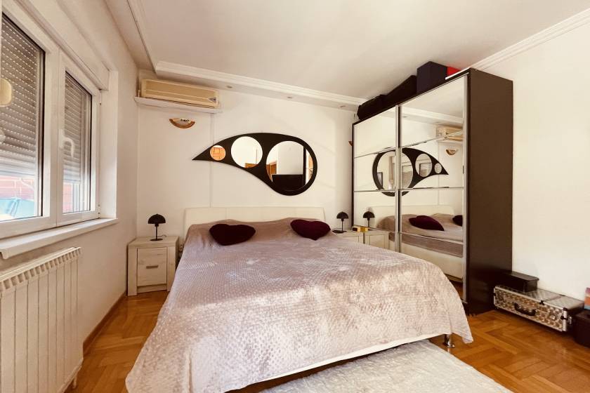 Izdaje se 3 0 tripleks stan na Ceraku  140m2 3