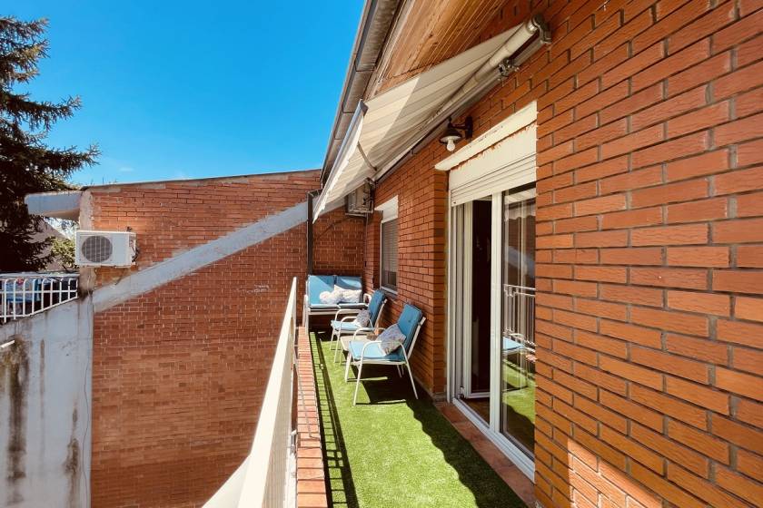 Izdaje se 3 0 tripleks stan na Ceraku  140m2 5