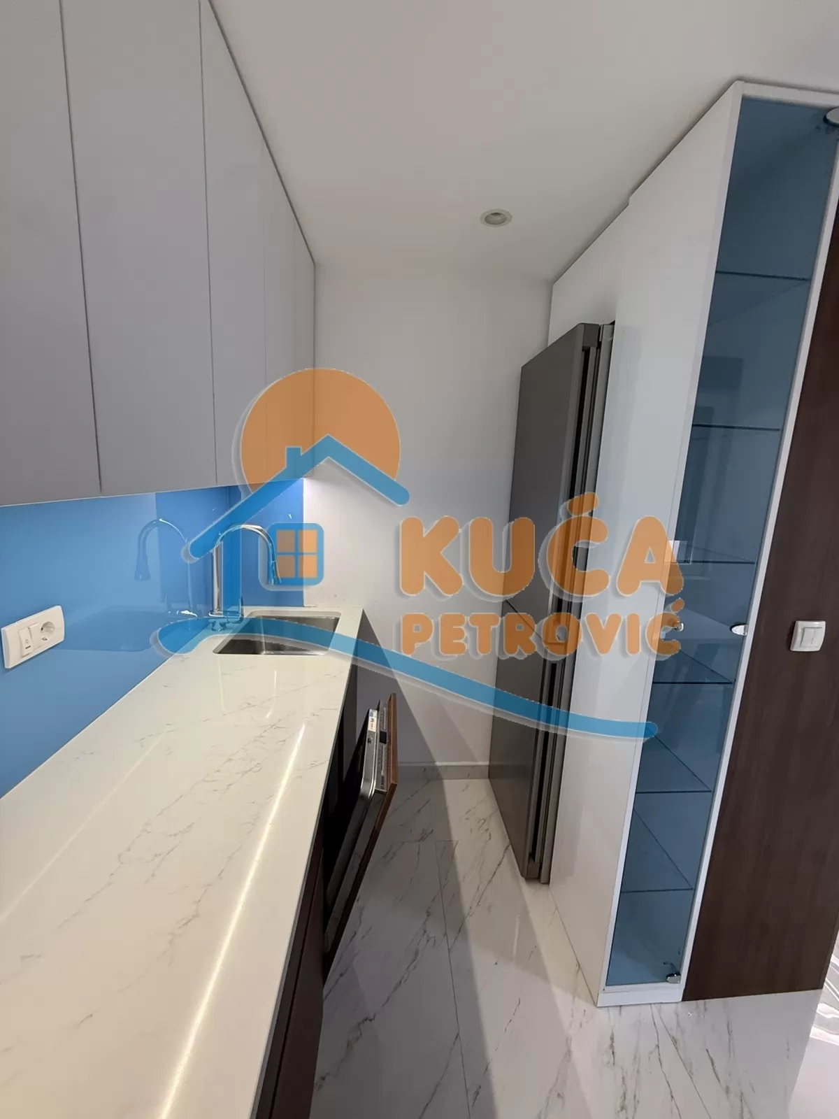 Jednosoban stan, 41 m2, Čair, Čairska ID: i-016747 11