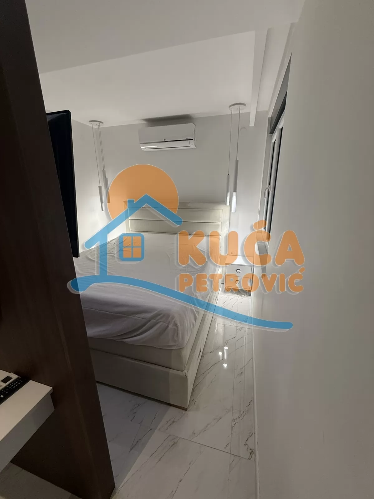 Jednosoban stan, 41 m2, Čair, Čairska ID: i-016747 8