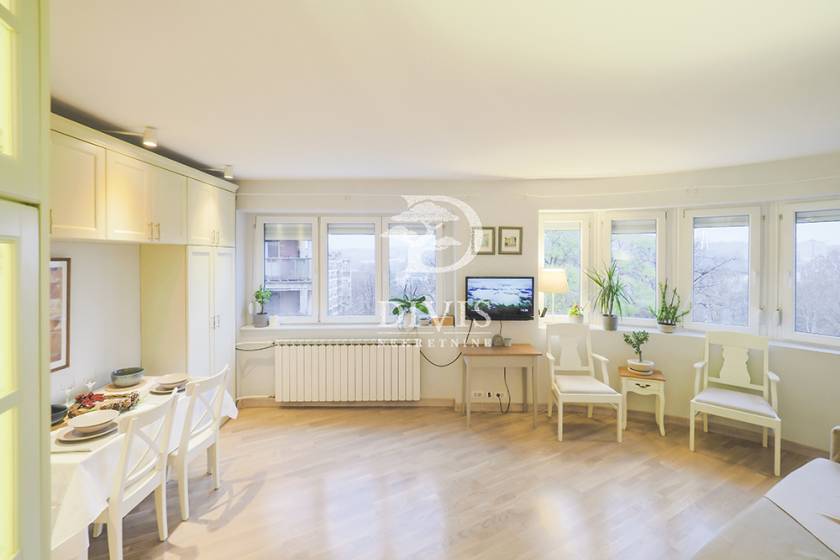 Izdajemo 2 0 stan  Internacionalnih brigada  Neimar 47m² 1