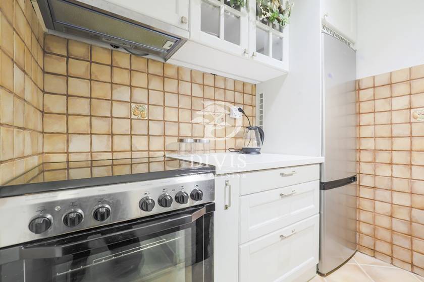 Izdajemo 2 0 stan  Internacionalnih brigada  Neimar 47m² 5