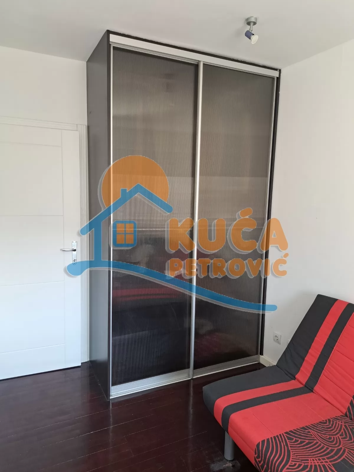 Trosoban stan, 70 m2, Centar, Svetosavska ID: i-016746 11