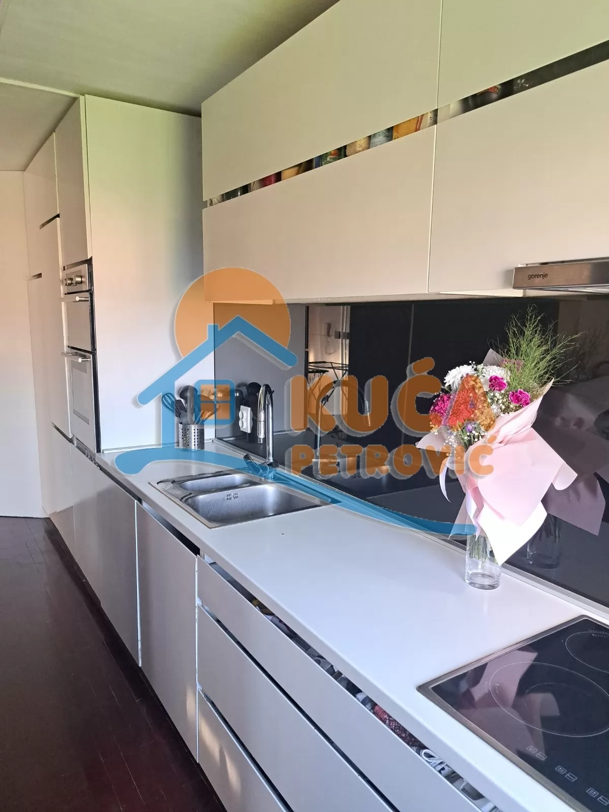 Trosoban stan, 70 m2, Centar, Svetosavska ID: i-016746 3