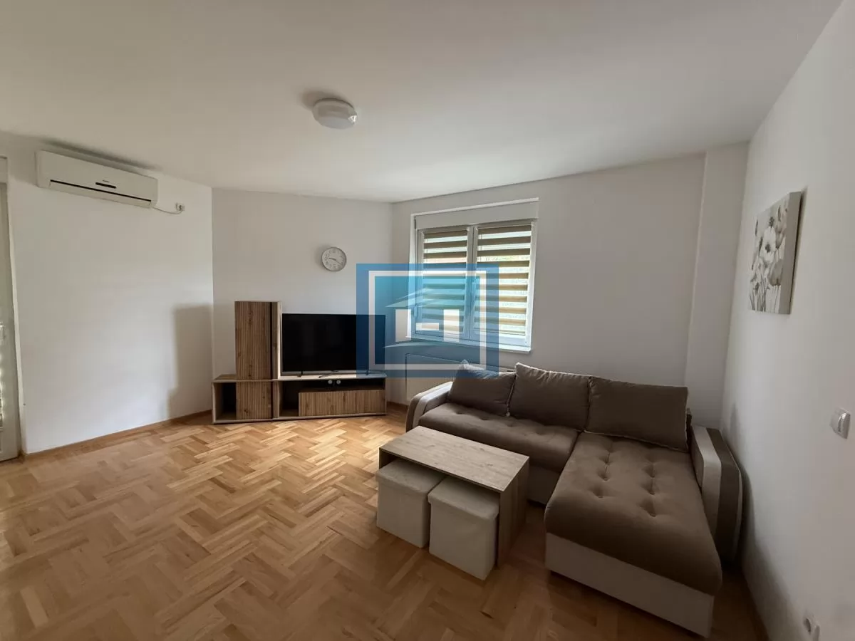 IZDAJE SE OPREMLJEN STAN U JAGODINI, VAŠARIŠTE, PRIZEMLJE 1