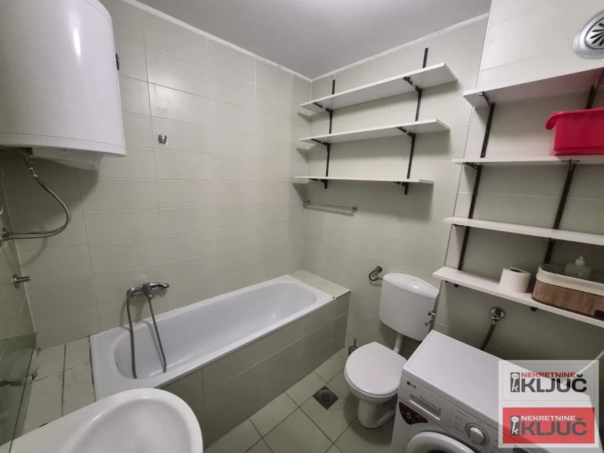 NOVO NASELJE, 42m2, Jednoiposoban, Namešten 10