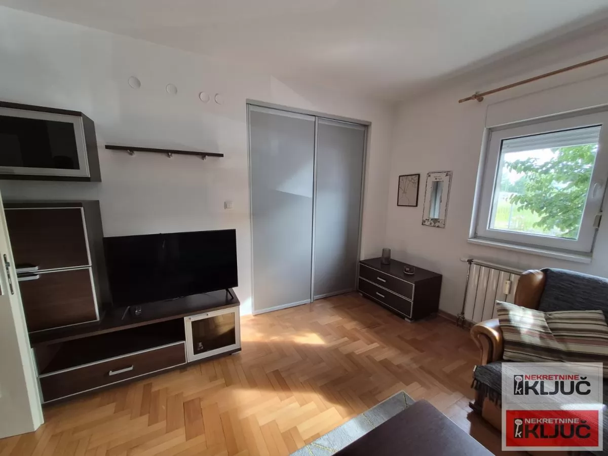 NOVO NASELJE, 42m2, Jednoiposoban, Namešten 3