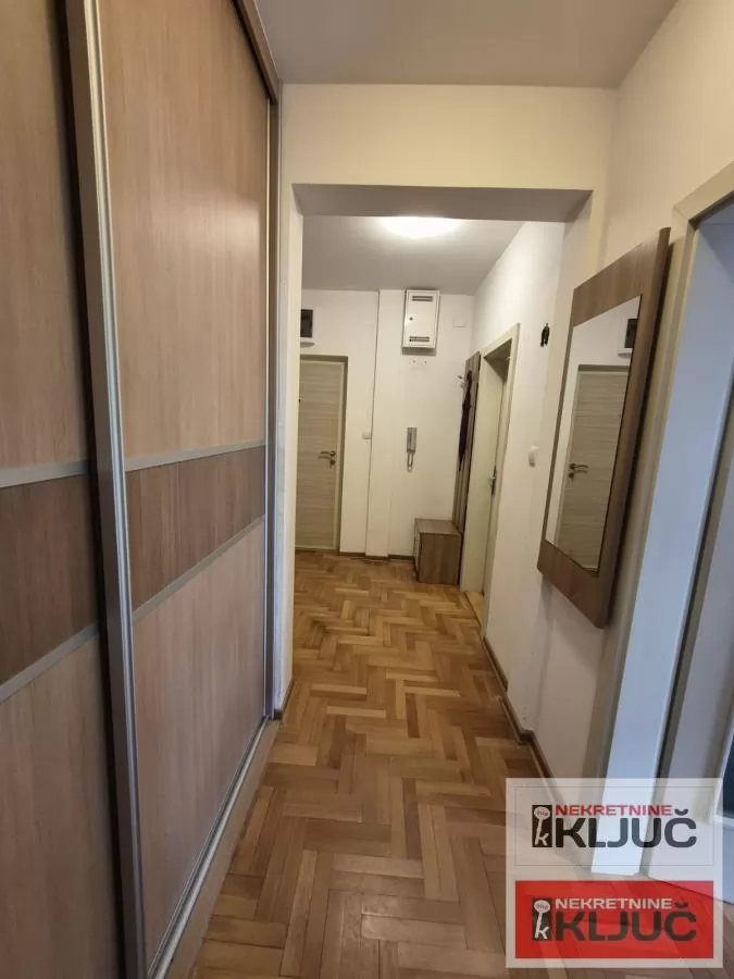 NOVO NASELJE, 42m2, Jednoiposoban, Namešten 8