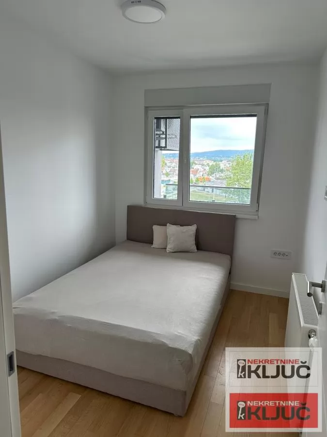 NOVO NASELJE IZDAJE SE JDNOIPOSOBAN NAMEŠTEN STAN 12