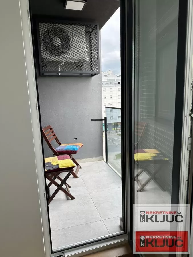 NOVO NASELJE IZDAJE SE JDNOIPOSOBAN NAMEŠTEN STAN 22