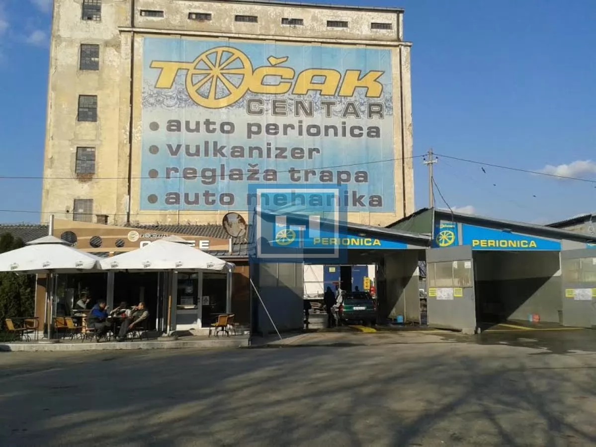 Poslovni objekat - autoperionica - kafić - centar grada 1