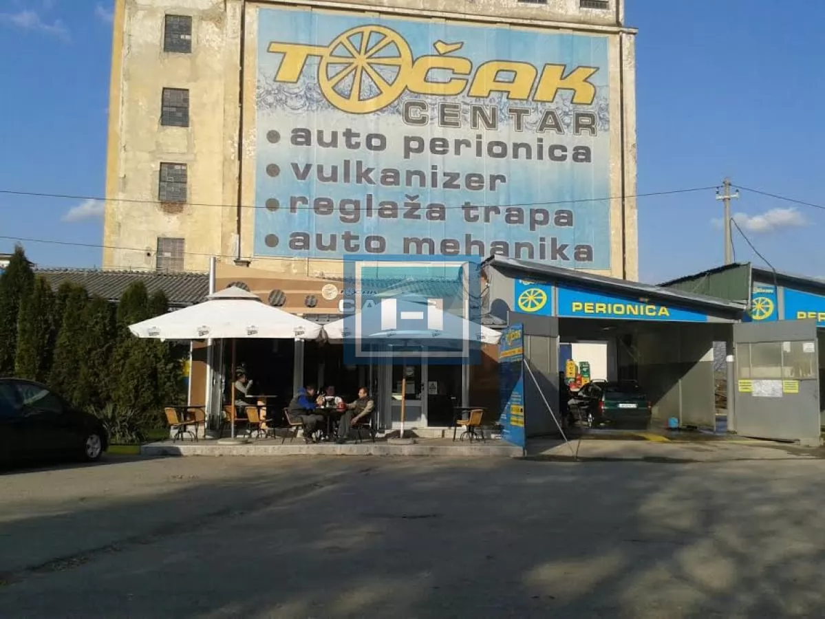 Poslovni objekat - autoperionica - kafić - centar grada 2