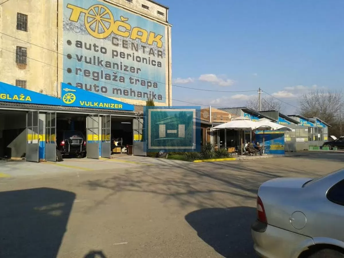 Poslovni objekat - autoperionica - kafić - centar grada 6