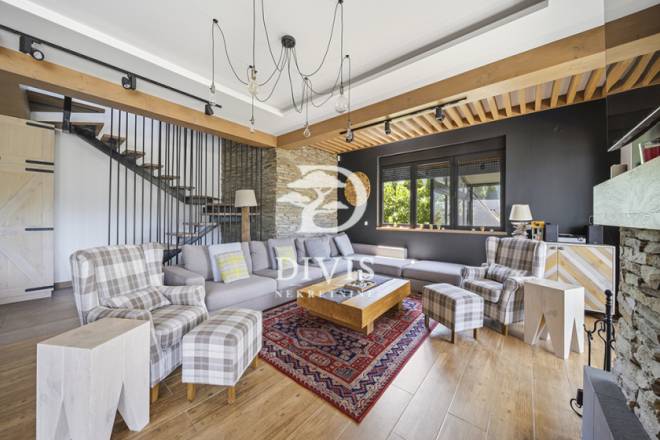 Ekskluzivna vila sa bazenom i saunom  Vrdnik 421m2 1