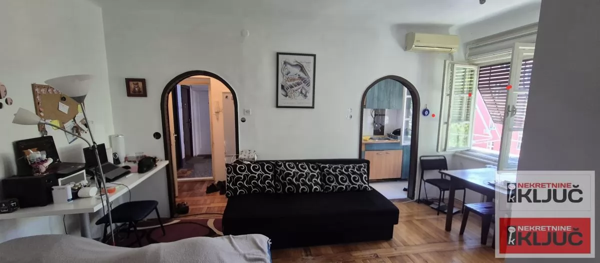 SPENS, 30m2, Jednosoban, Namešten 1