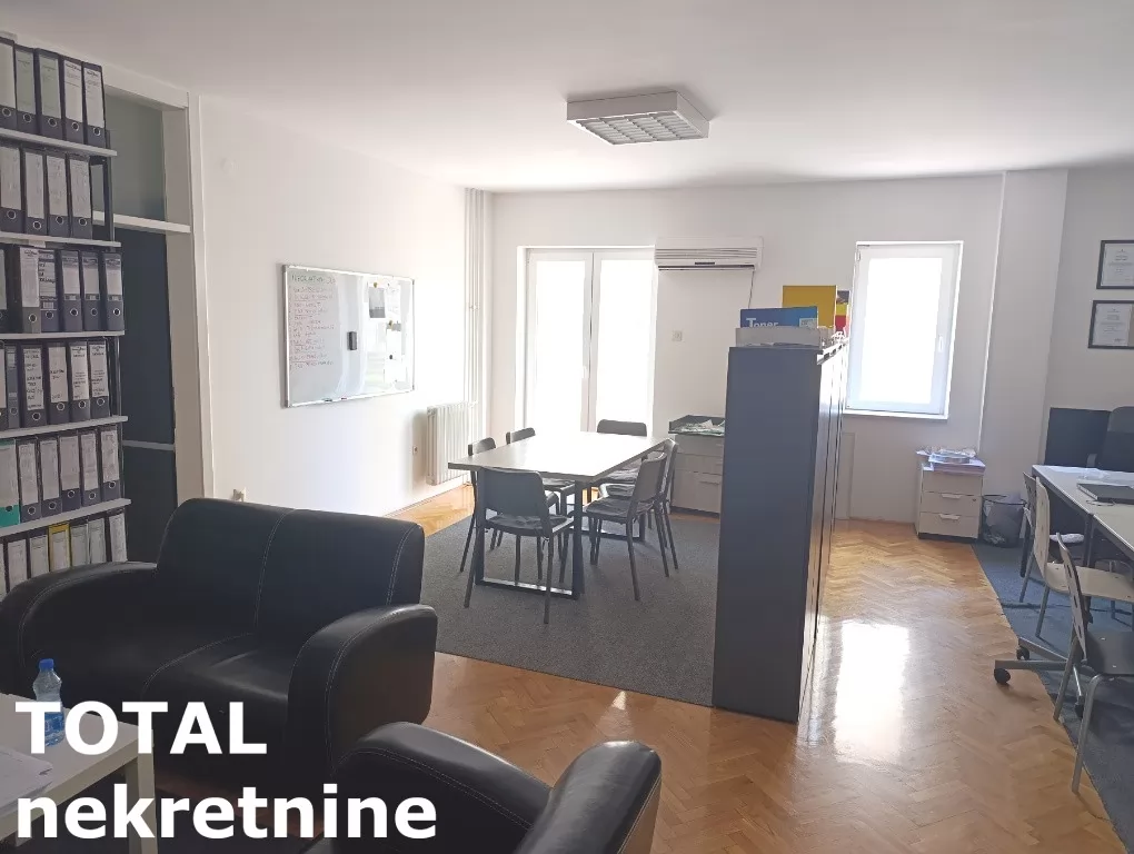 Stan,NOVI SAD,CENTAR,kv: 73.00, € 292000, ID: 1102780 1