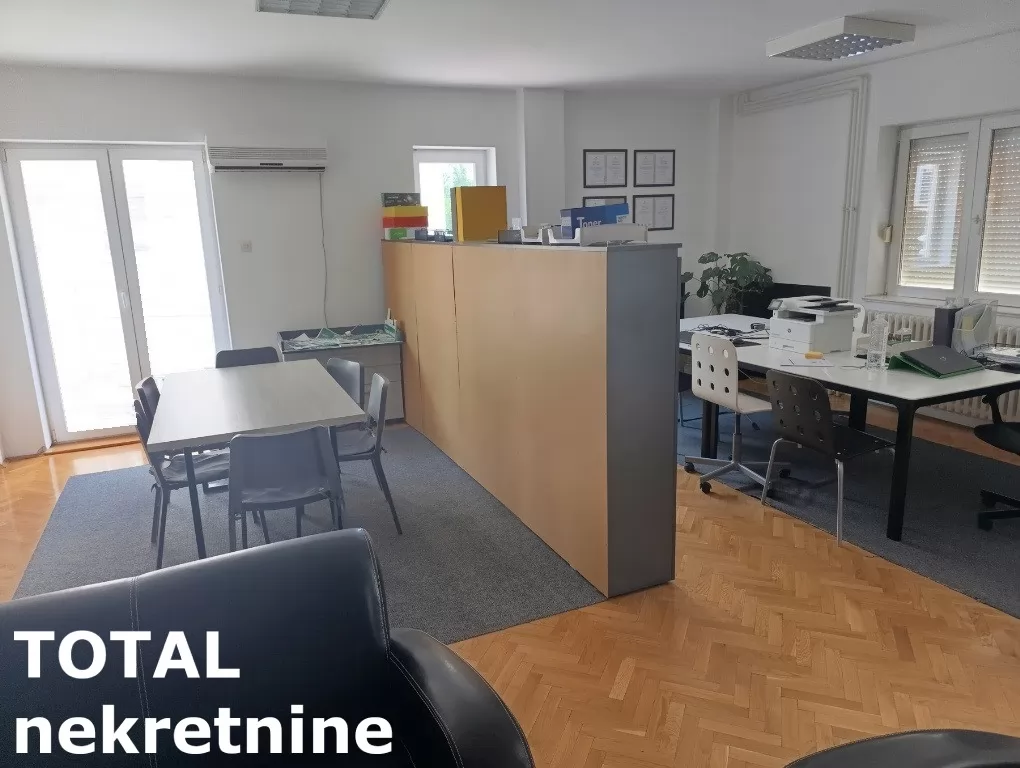Stan,NOVI SAD,CENTAR,kv: 73.00, € 292000, ID: 1102780 2