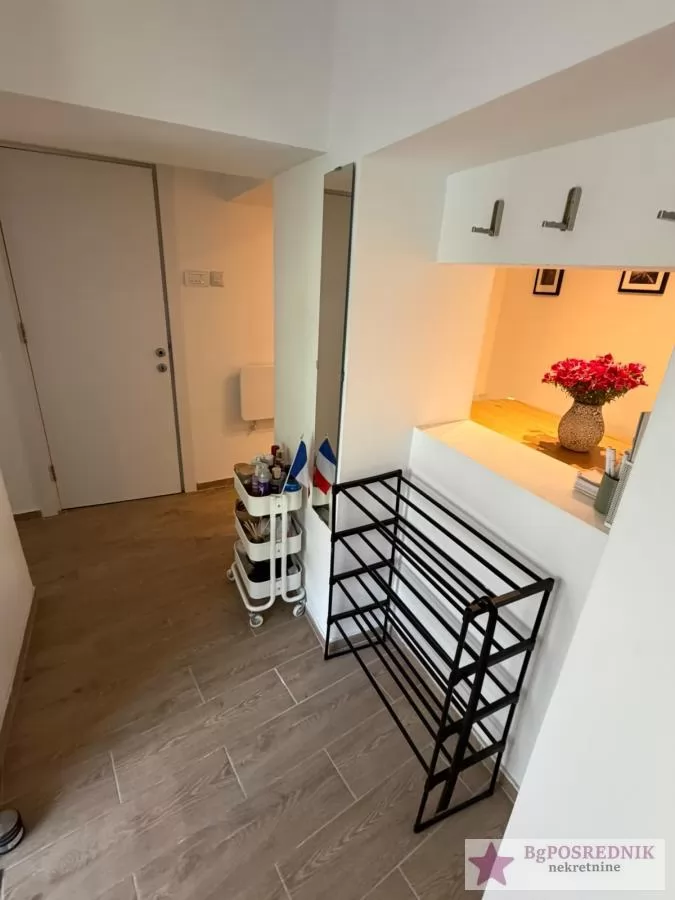 Stari grad, Bajlonova pijaca, Venizelosova, 29m2+13m2 terasa 12