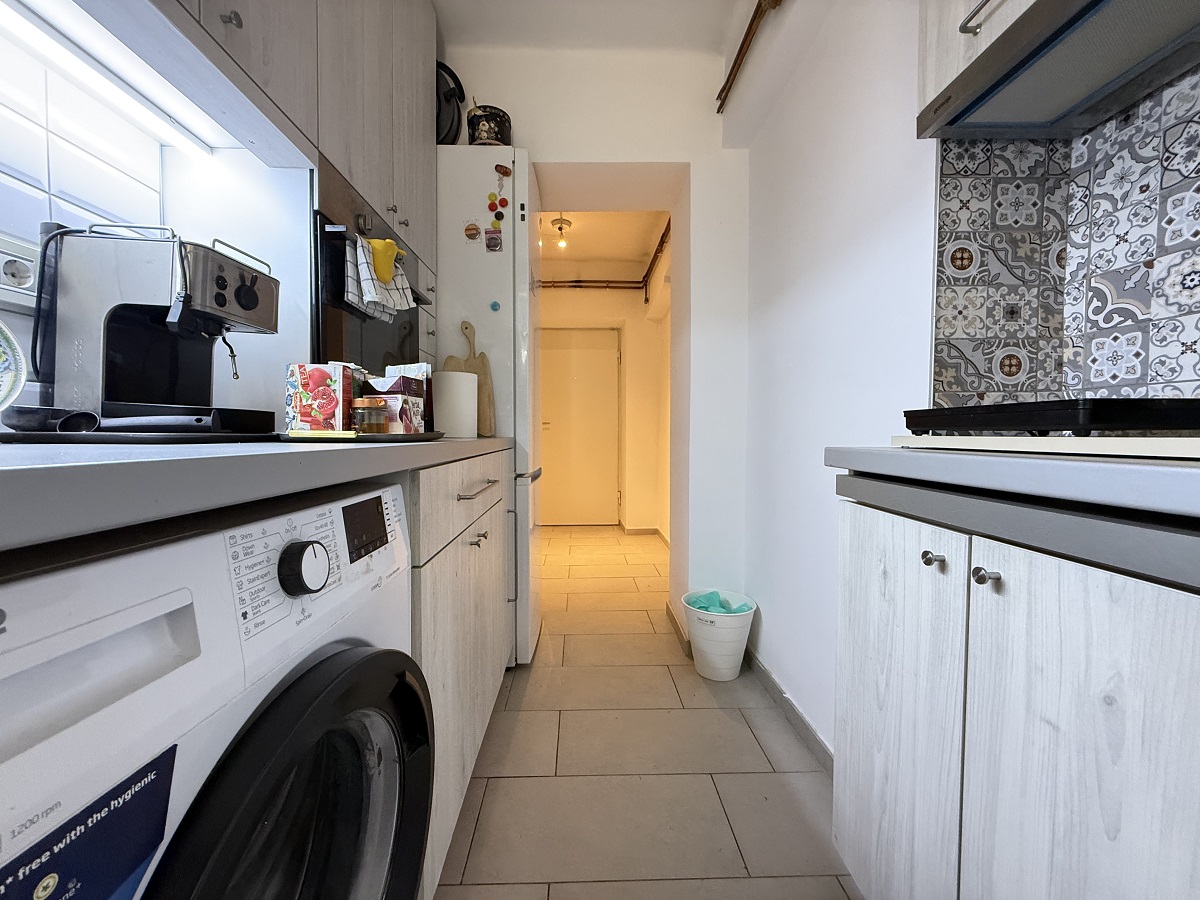 Renoviran 1 5 stan na Vračaru  Jovana Rajića  30m2  PSUT 4