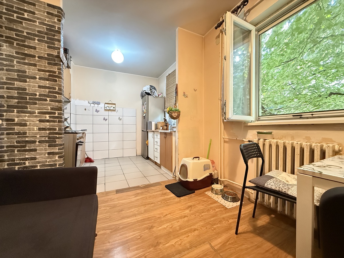 Prodajemo 1 0 stan za renoviranje  40m2  Bana Ivaniša  kod Gradske bolnice 3